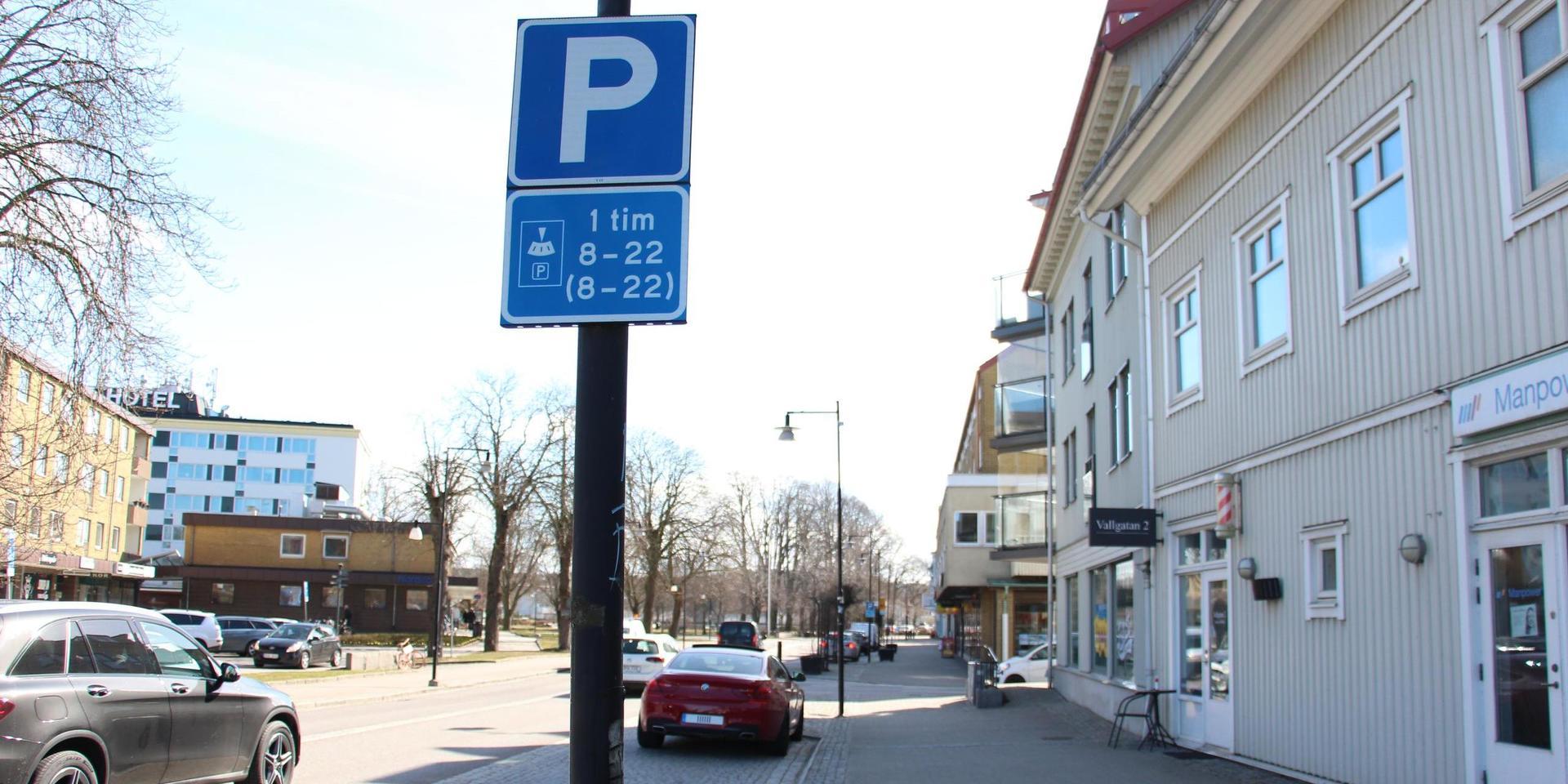 Parkeringsskylt på Vallgatan.