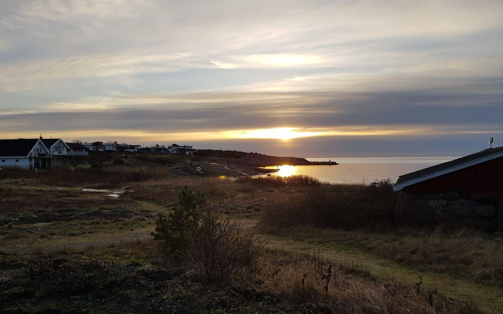 Fantastisk solnedgång Kuggavik Åsa Halland 2 februari 2023.