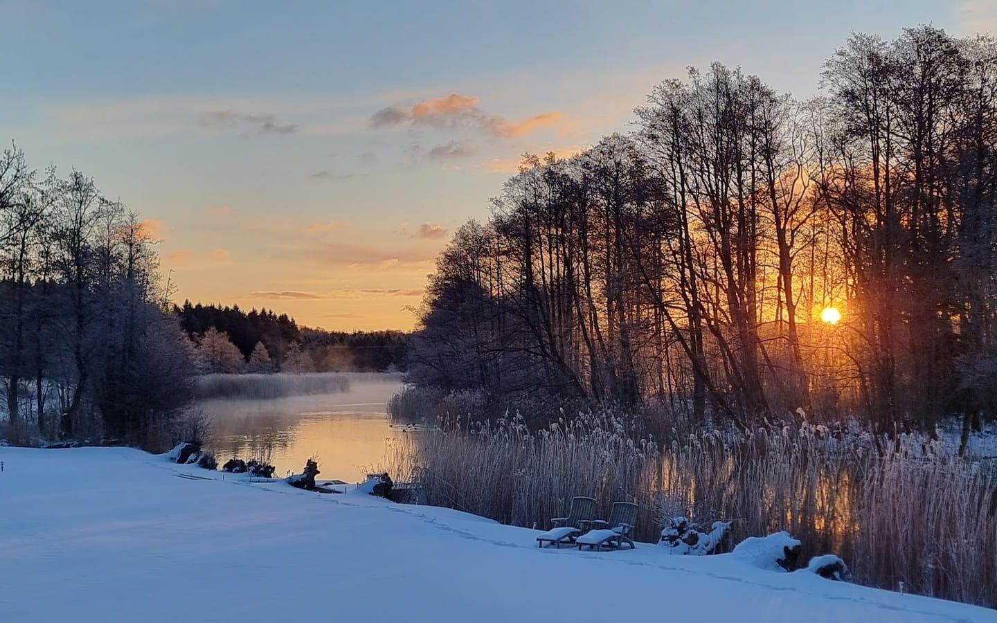 Rolfsån i vackert ljus.