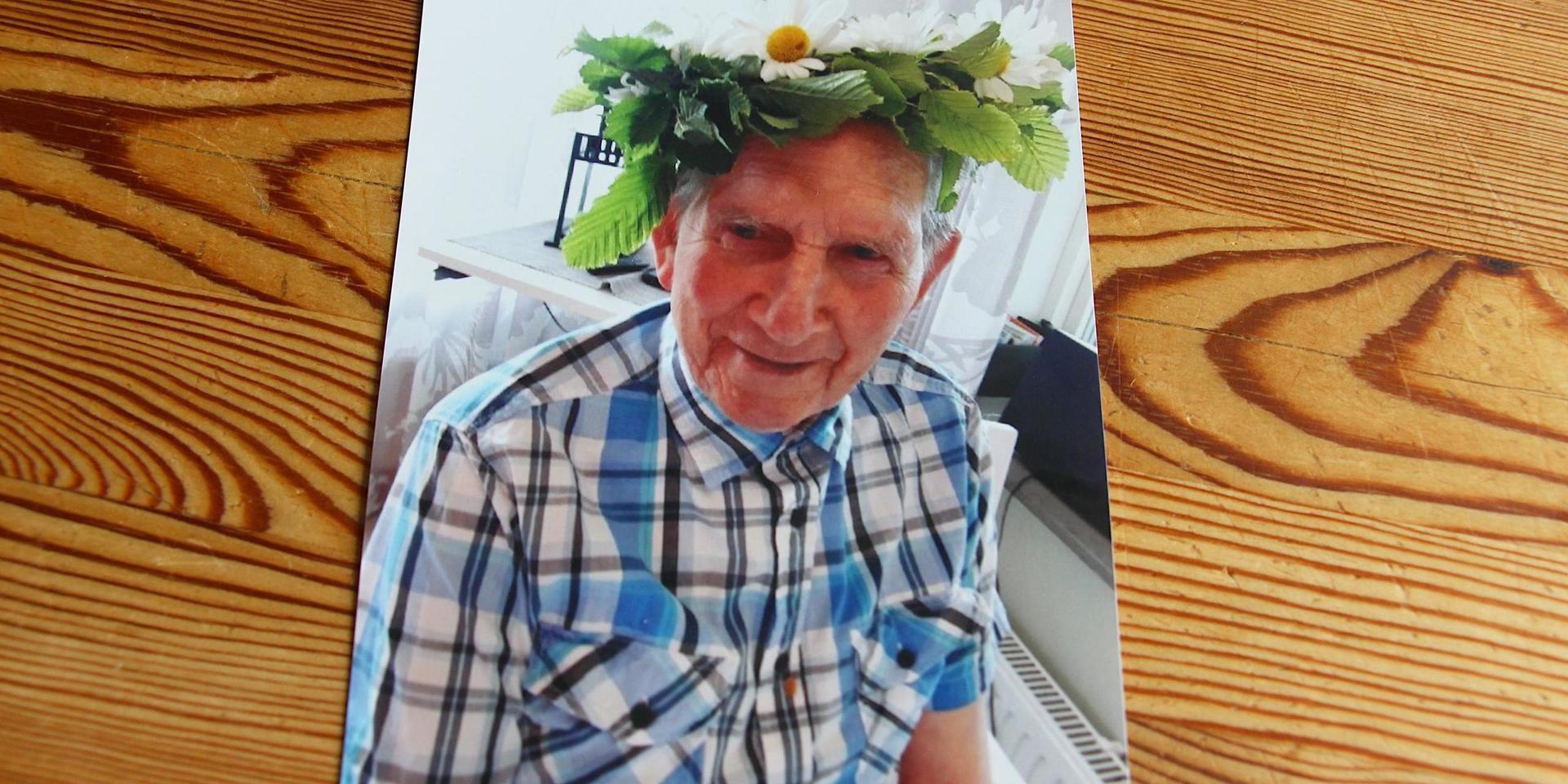 Axel Bohlin blev 98 år gammal. Här är en bild från äldreboendet som han bodde på sista tiden.