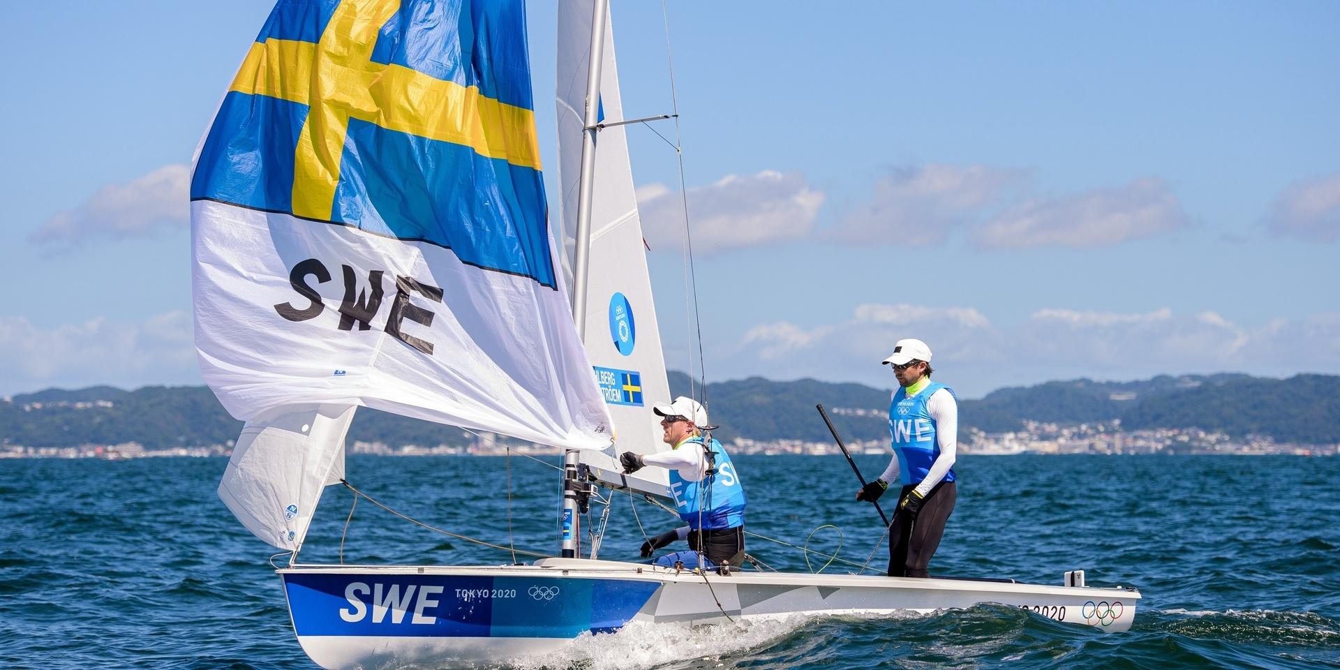 Anton Dahlberg och Fredrik Bergström seglade för medalj på onsdagens regatta i 470. 